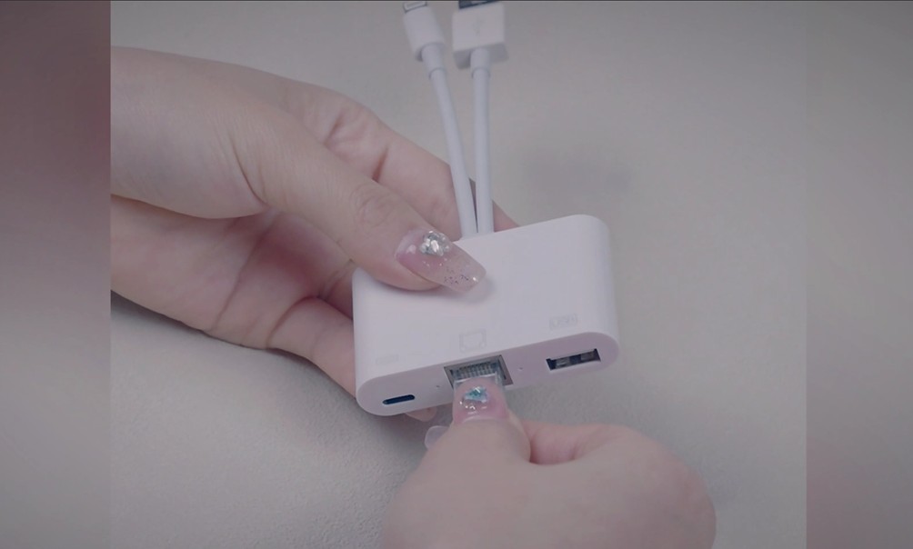 Lightning to Ethernet adaptador